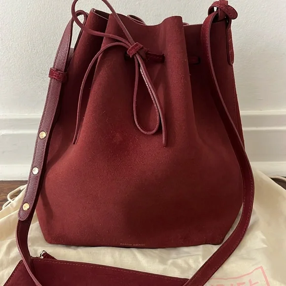 Mansur Gavriel Suede Bucket Bag in burgundy - Picture 3 of 9